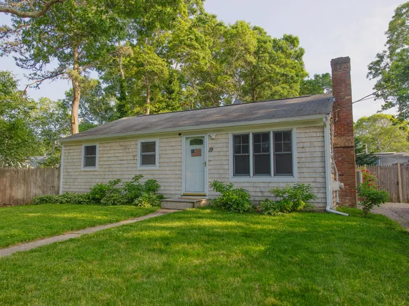 19 Marc Avenue, Barnstable, MA 02630