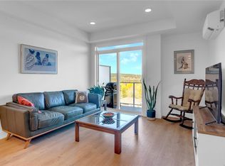 201 Dogwood Dr #402, Ladysmith, BC V9G1S8