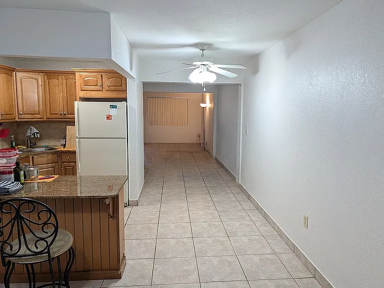 1037 SW 76th Ave — Photo 22