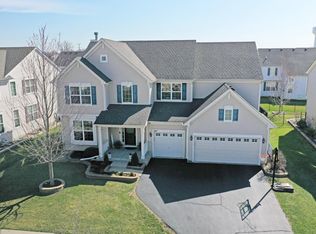 2187 Amelia Ln, Hoffman Estates, IL 60192