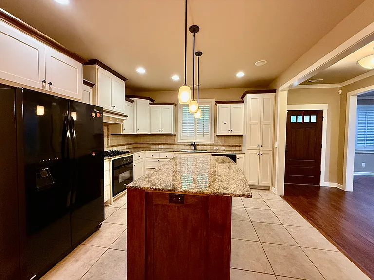 2590 E Carnation Ct — Photo 7