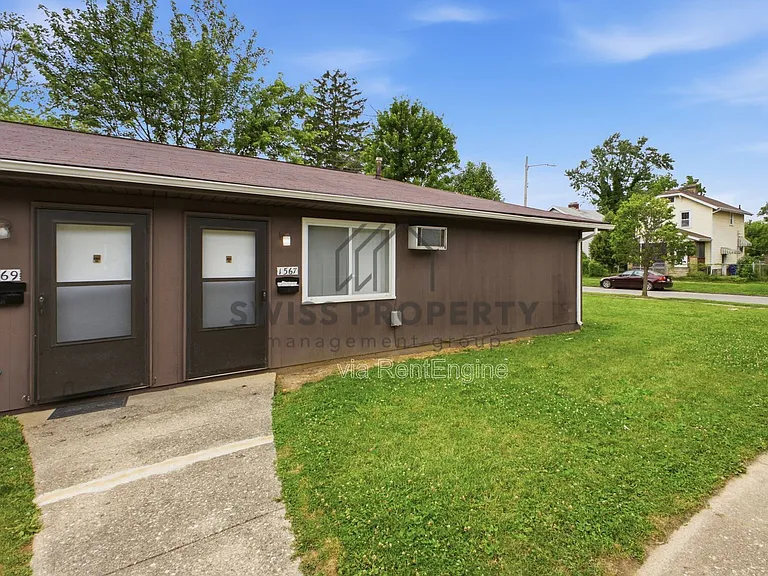 1567 Briarwood Ave — Photo 3