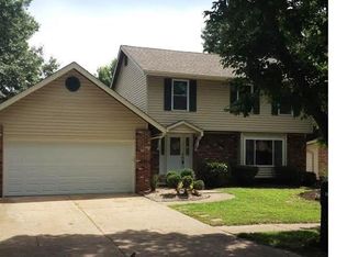 2819 Queen Bee Ln, Saint Louis, MO