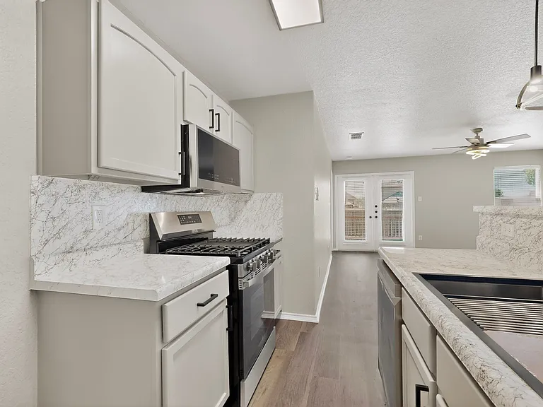2614 Brighton Park — Photo 22