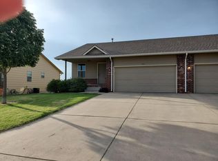 830 E Ramblewood St, Derby, KS 67037