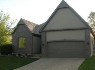 8808 W 142nd St, Overland Park, KS 66221