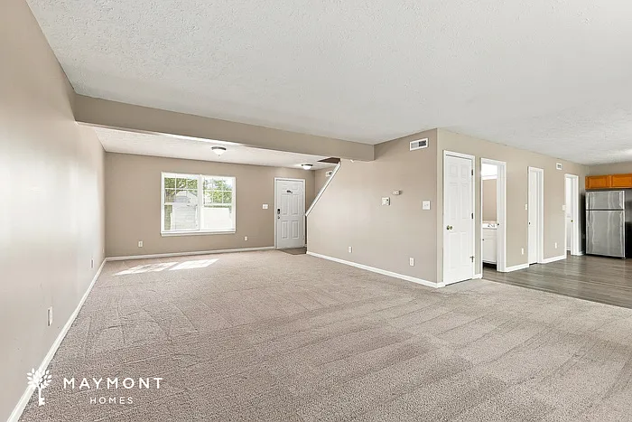 4 bed, 2.5 bath, 2160 sqft, $2,195 — Photo 4