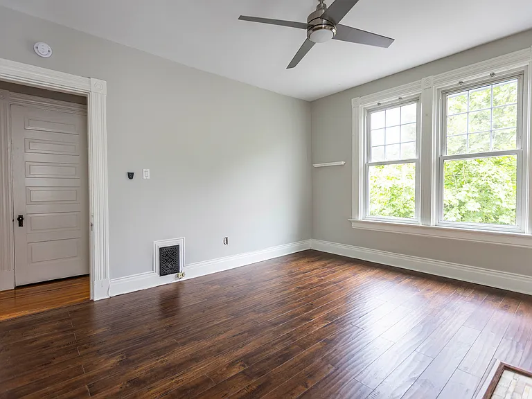 3834 Eastern Ave — Photo 29