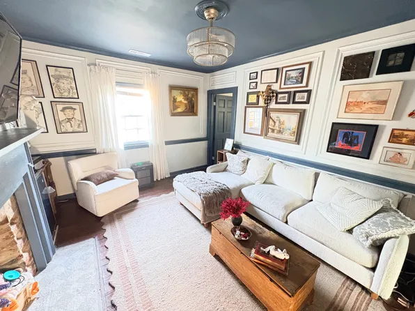 86 Columbus St APT A, Charleston, SC 29403
