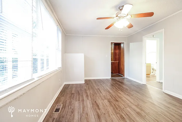 608 S Fairfield Rd — Photo 6