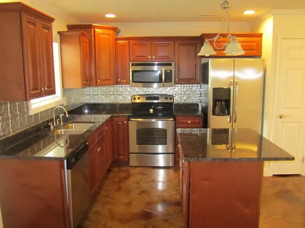 1505 Central St, Marion, IL 62959