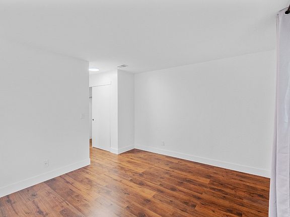 5th image of 2024 Seville Dr