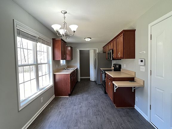 3rd image of 2669 Cider Dr