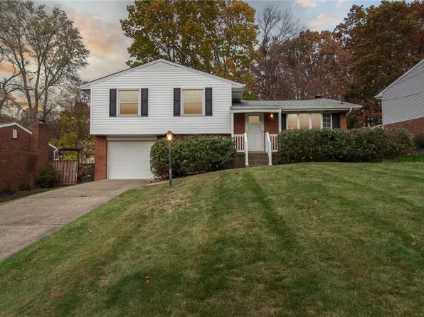 226 Wyngate Rd, Coraopolis, PA 15108