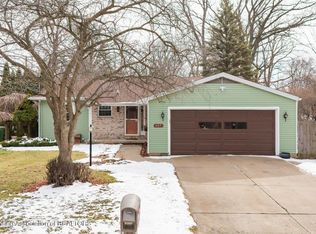 405 Gainsborough Dr, East Lansing, MI 48823
