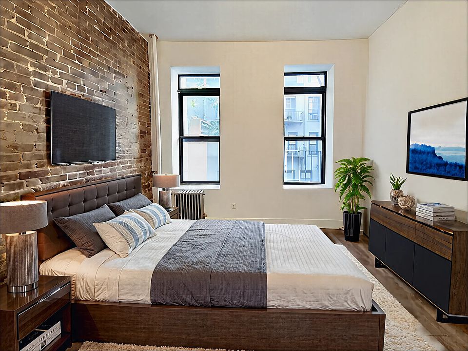 2nd image of 109 Eldridge St #5