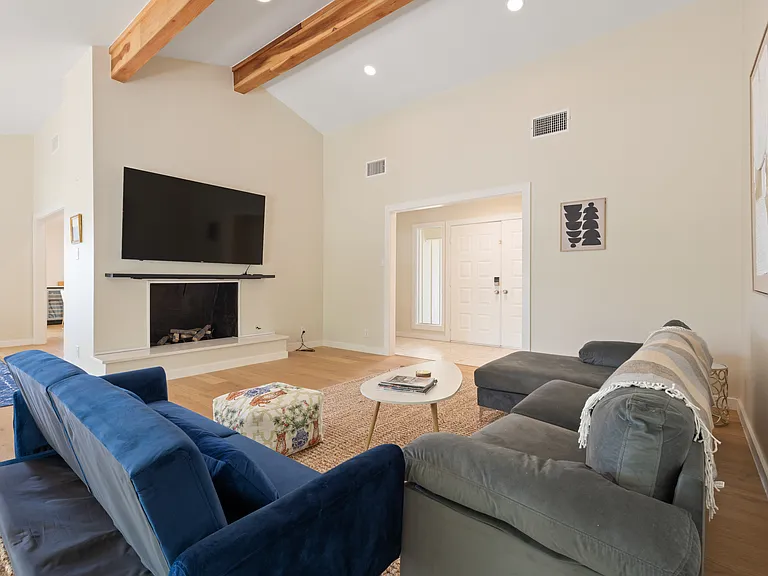 1505 Quaker Ridge Dr — Photo 15