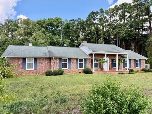 1259 Jefferson St, Mc Cormick, SC 29835