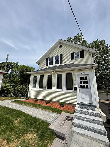421 Belgrade Ave Photo 1