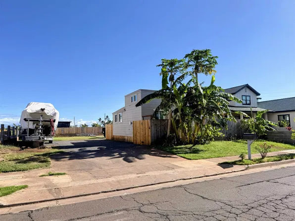 26 Kauaula Rd, Lahaina, HI 96761