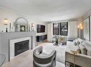 250 West 15th Street 1I image 1 of 12