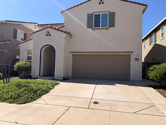2nd image of 4025 Parkmoor Ln