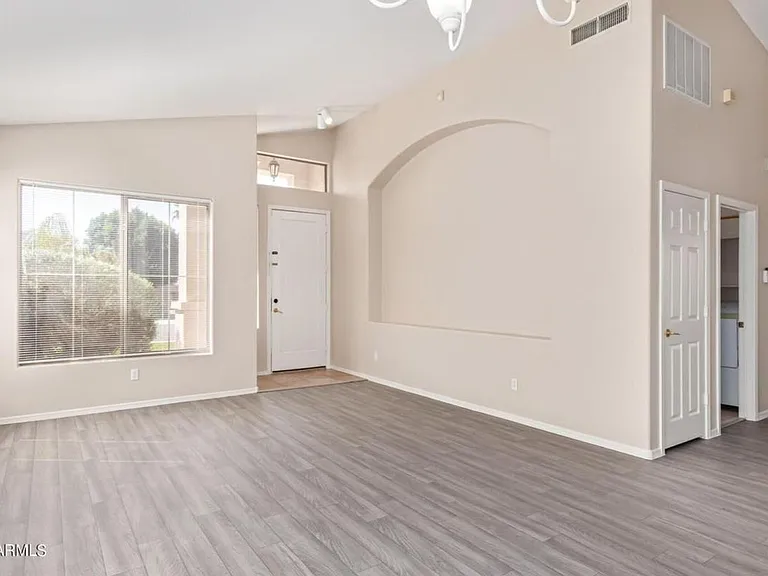 962 W Desert Broom Ct — Photo 4