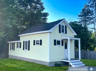 32 Morse St, Freeport, ME 04032