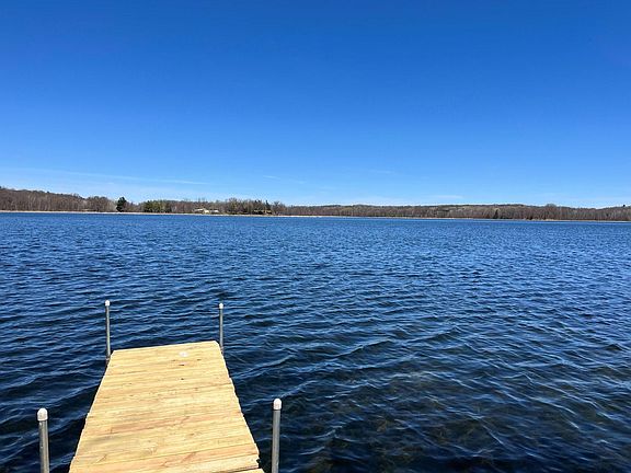5th image of 33600 Leisure Dr