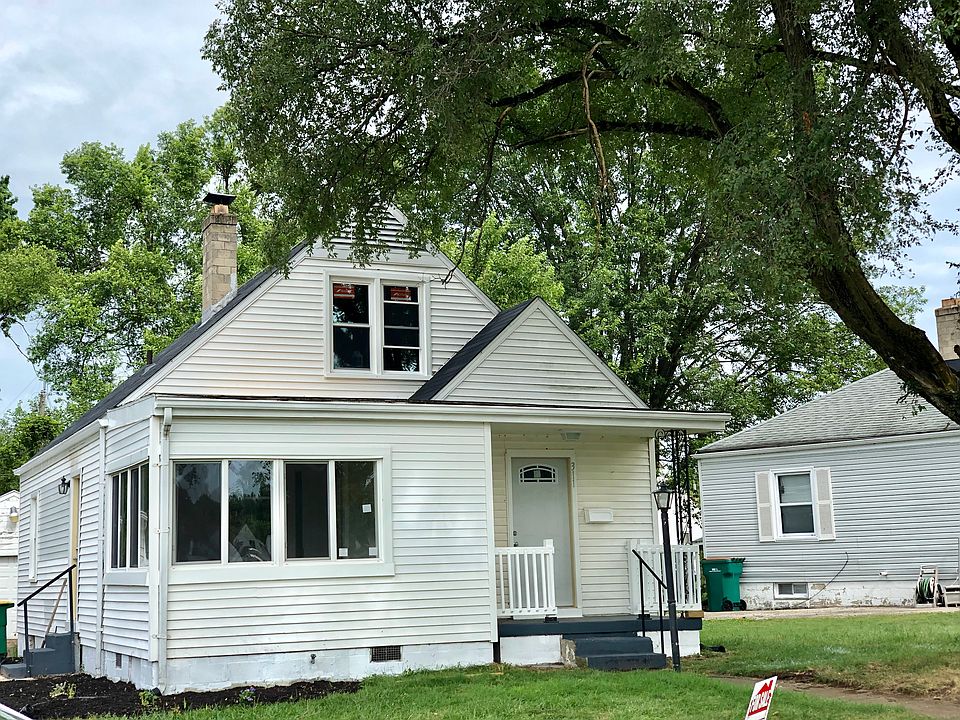 1st image of 311 N Elm St