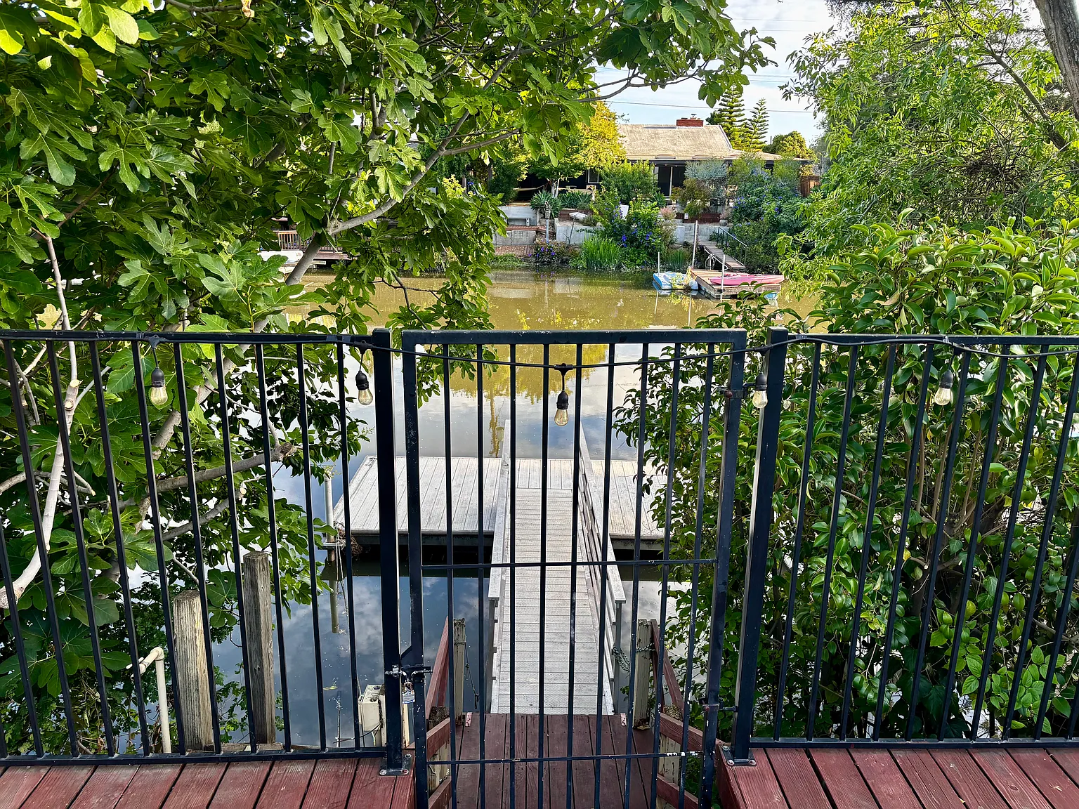 1227 W Walnut St — Photo 3