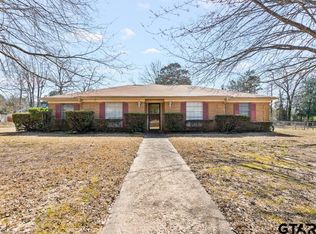 901 Dogwood St, Gilmer, TX 75644
