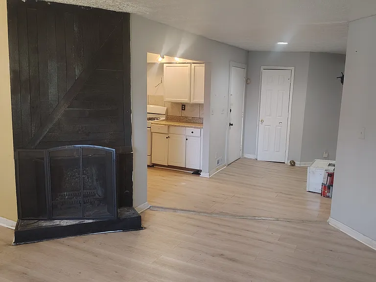 2806 Shellbark Rd — Photo 3