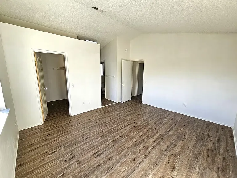 24657 Carolyn Ave — Photo 26
