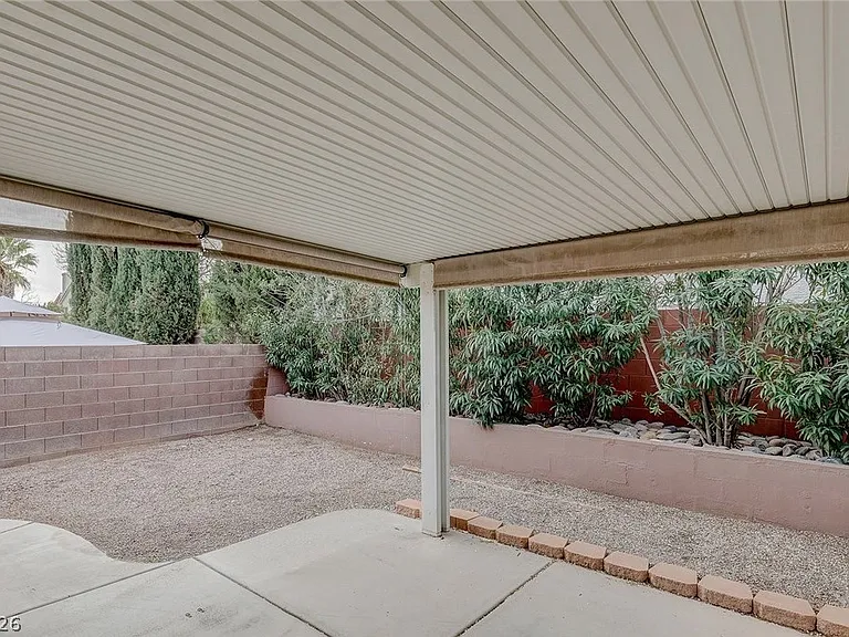 7225 Scenic Hills Dr — Photo 28