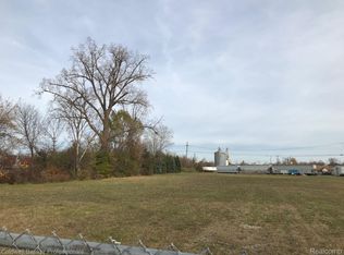 219 S James St, Lapeer, MI 48446