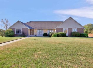 605 Quail Creek Ave, Newton, KS 67114