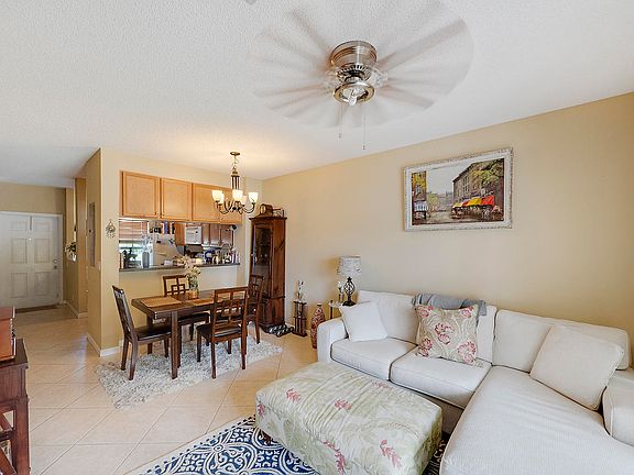 3rd image of 5210 Palmbrooke Cir