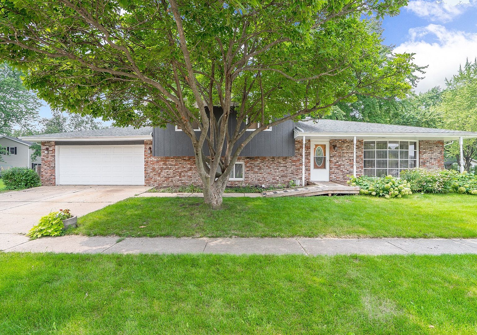 201 Indian Oaks Dr, Minooka, IL 60447 Zillow