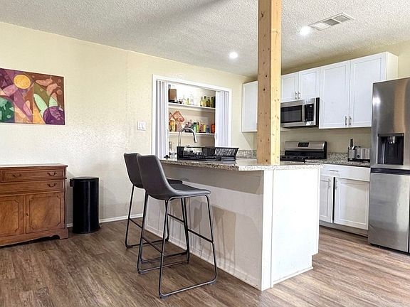 5th image of 5935 MISTY LAKE ST