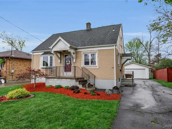102 Hemenway Rd, Cheektowaga, NY 14225