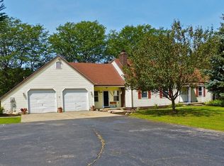 2880 County Line Rd, Madison, OH 44057