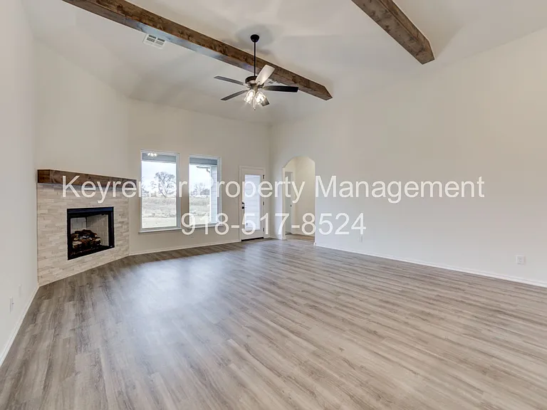 706 W 54th St — Photo 5