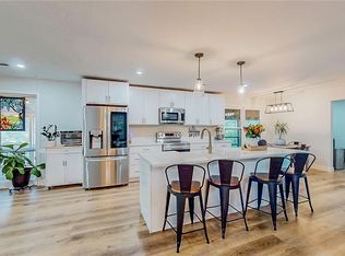 735 Brush Creek Rd, Springdale, AR 72762