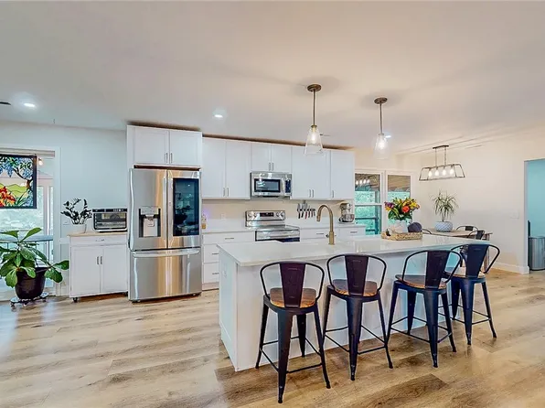 735 Brush Creek Rd, Springdale, AR 72762