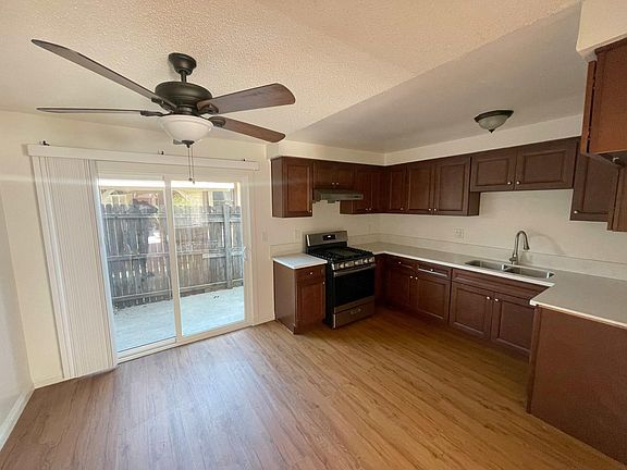 2nd image of 607 N Dalton Ave APT 2