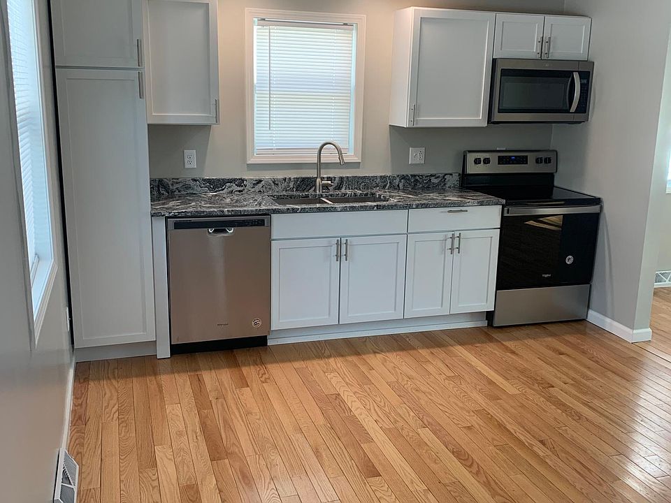 1st image of 326 Park Ave