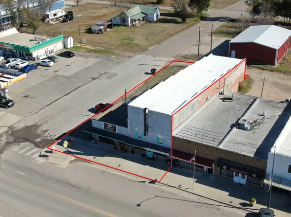 121 W Main St #17, Wetumka, OK 74883