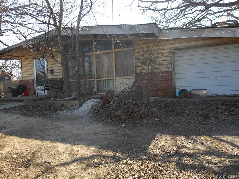 2nd image of 814 E Taylor Ave