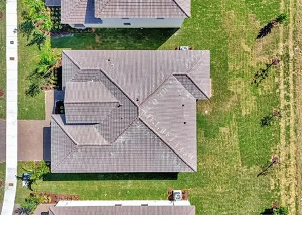 2205 SE 30th St, Homestead, FL 33035